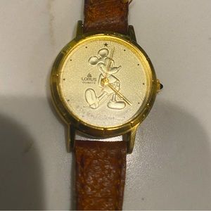 Lorus Quartz Mickey Mouse Walt Disney Vintage Watch